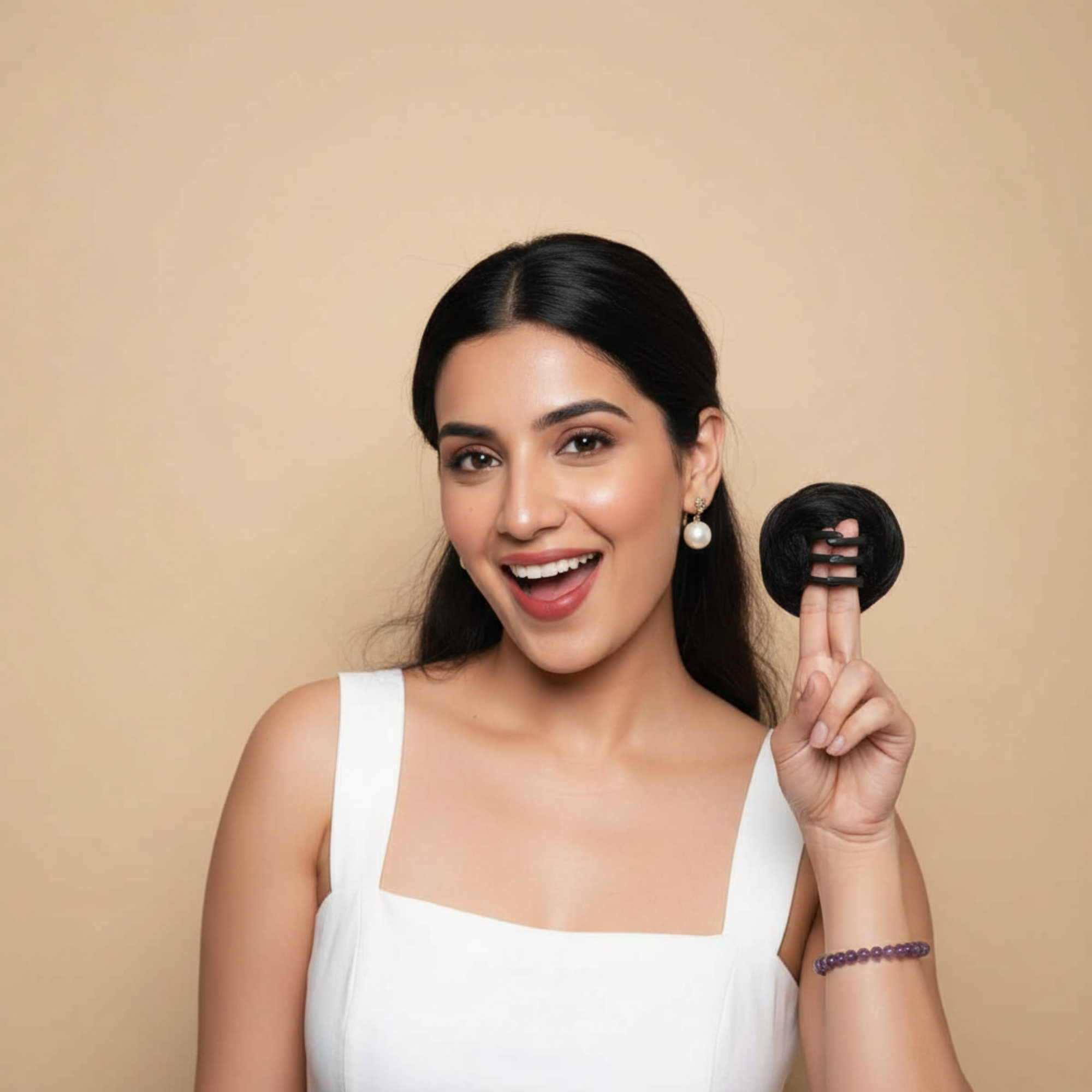 Unisex Clip-On Bun – 100% Natural Human Hair Mini Bun for Men & Women