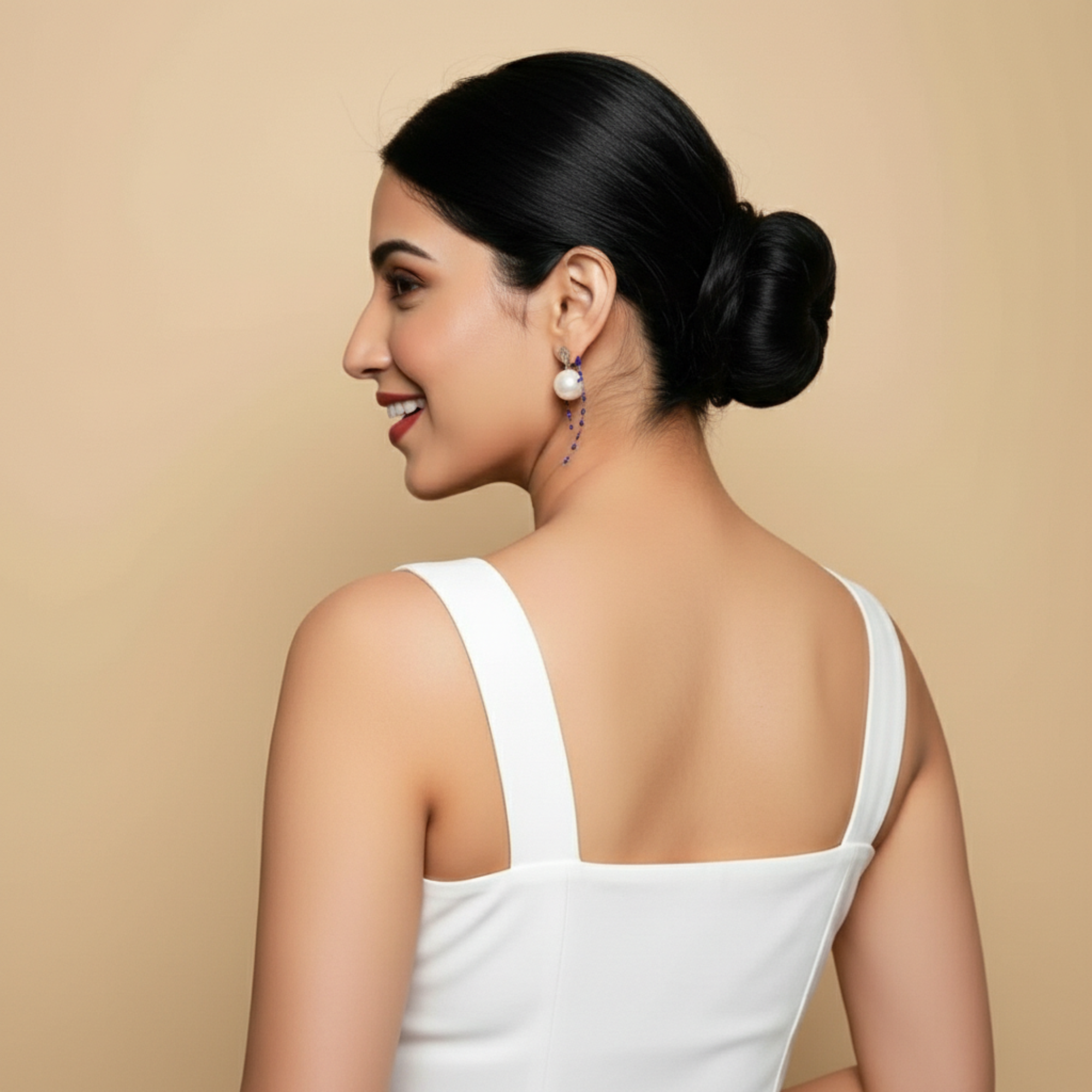 Unisex Clip-On Bun – 100% Natural Human Hair Mini Bun for Men & Women